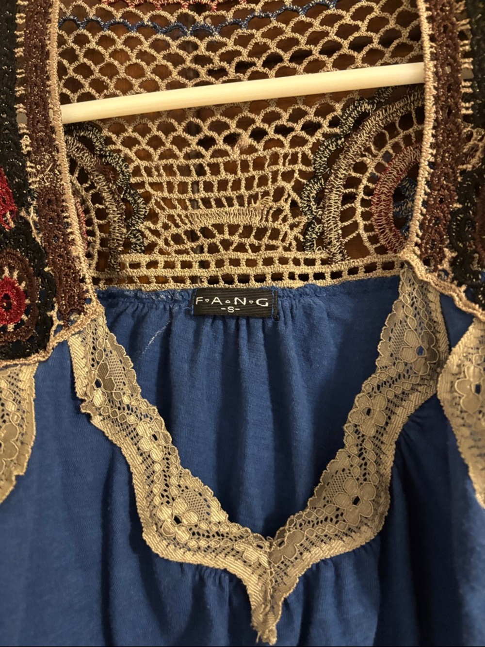 FANG Blue Crochet-Trim Sleeveless Camisole with Embroidered Shoulders - Picture 2 of 4